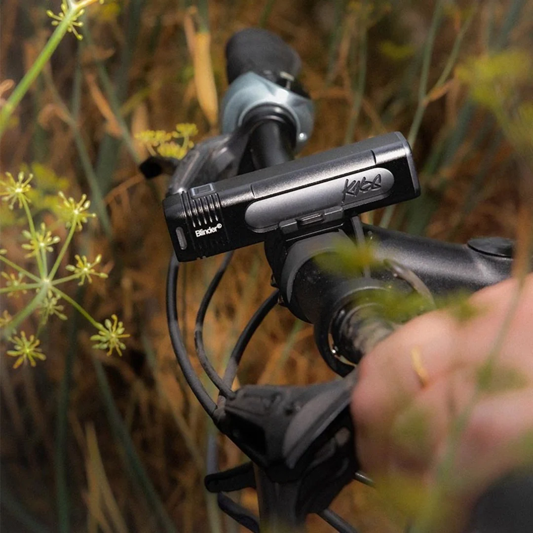 Blinder 700 & Blinder Square Rear Bike Light Set - Image 2