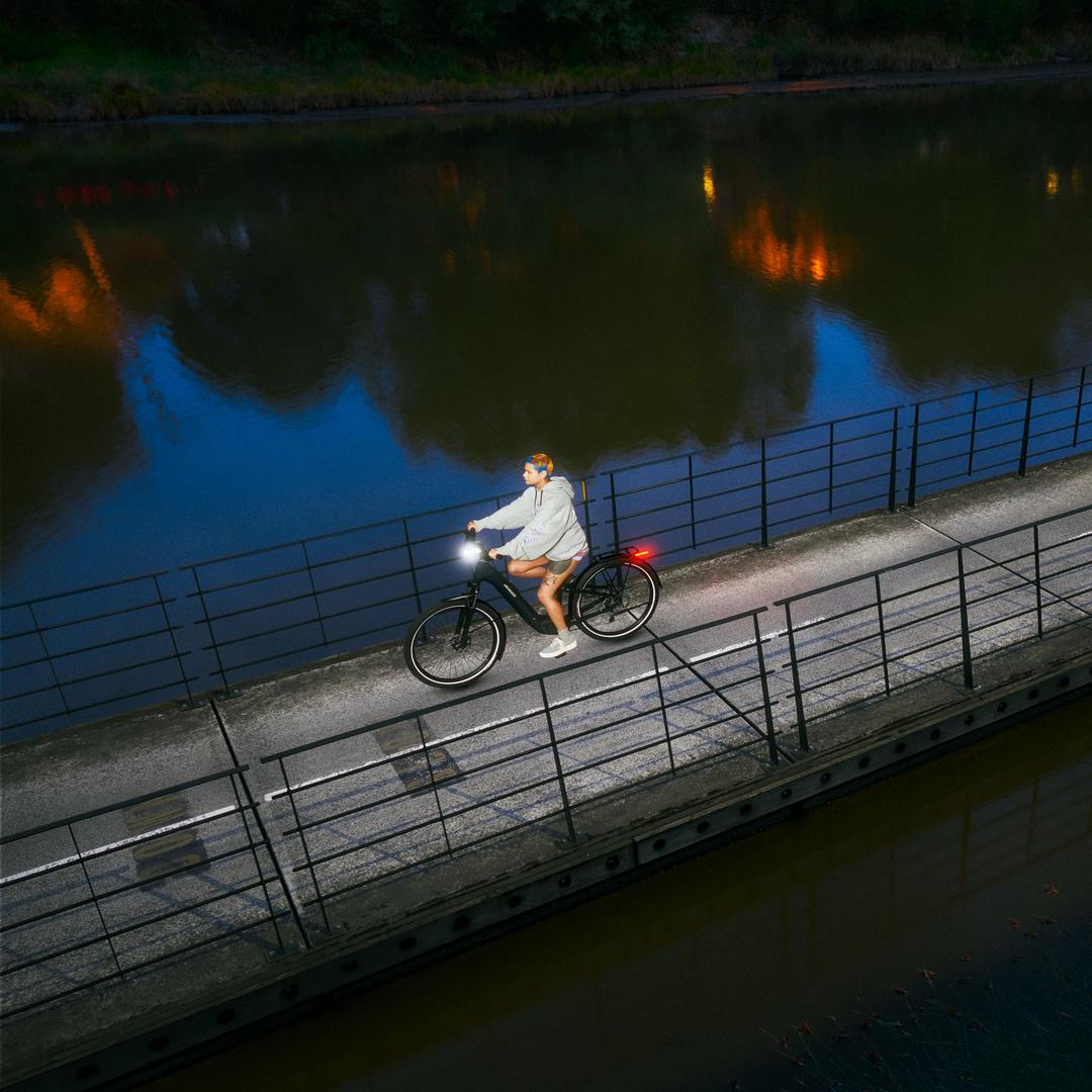 Blinder E 900 Front E-Bike Light - Image 2